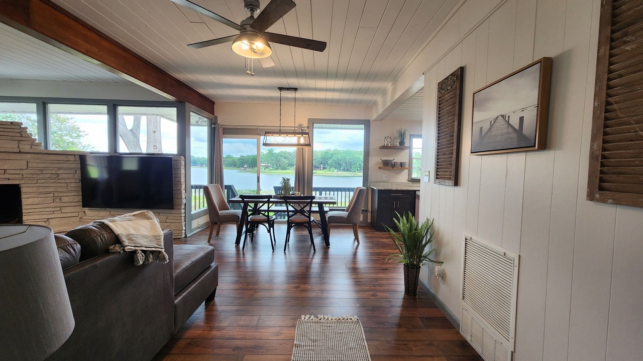Photo of Livingroom in Silver Springs