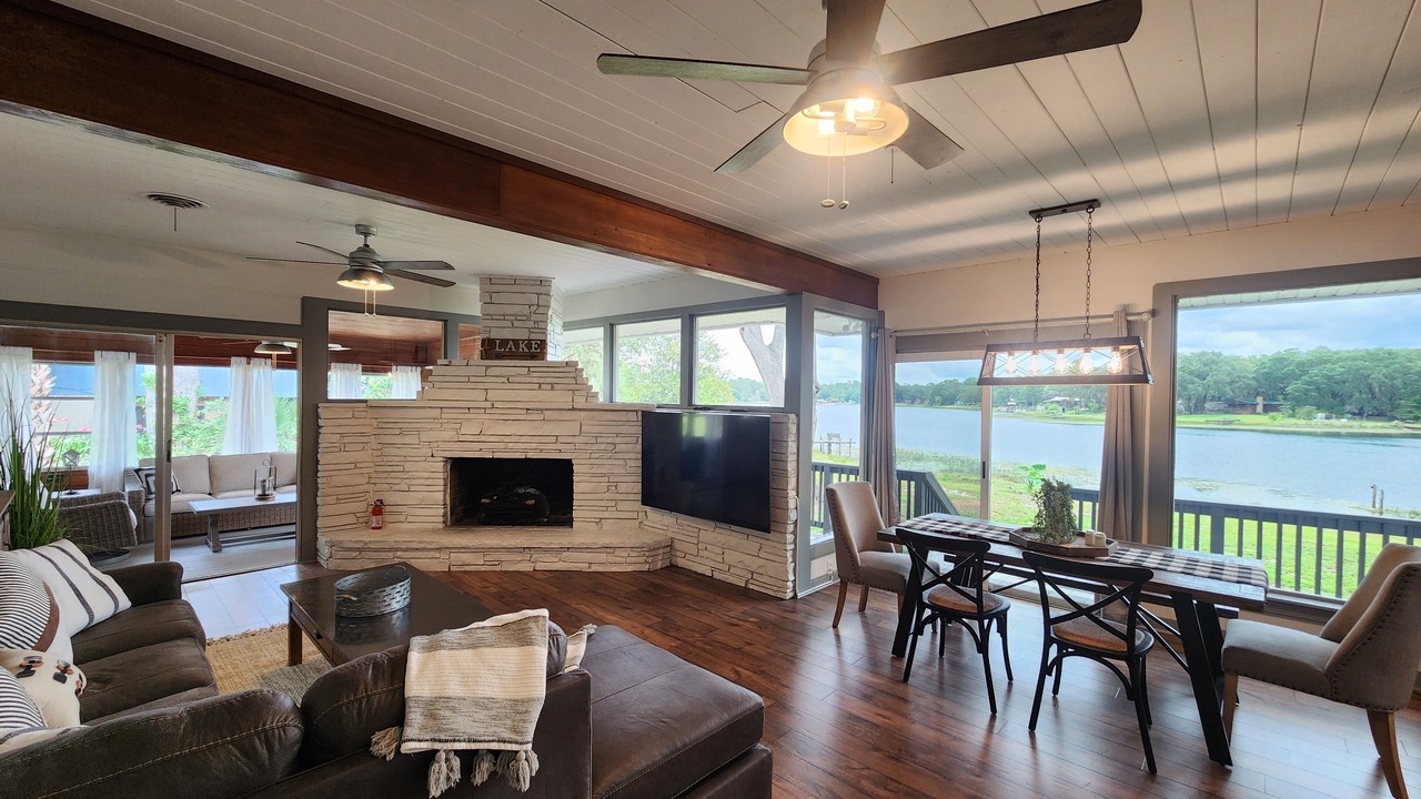 Photo of Livingroom in Silver Springs
