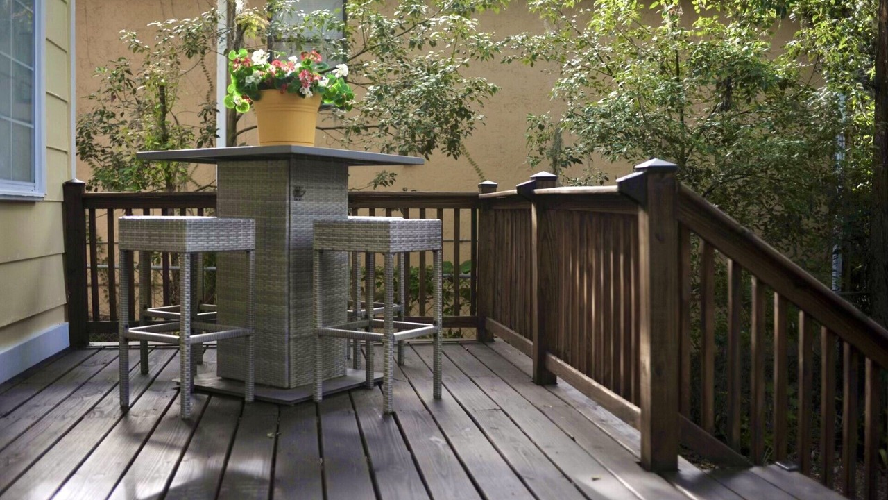 Photo of Patio Balcony in Historic District