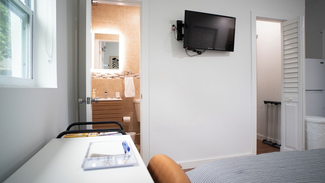 Photo of Bedroom in Allapattah