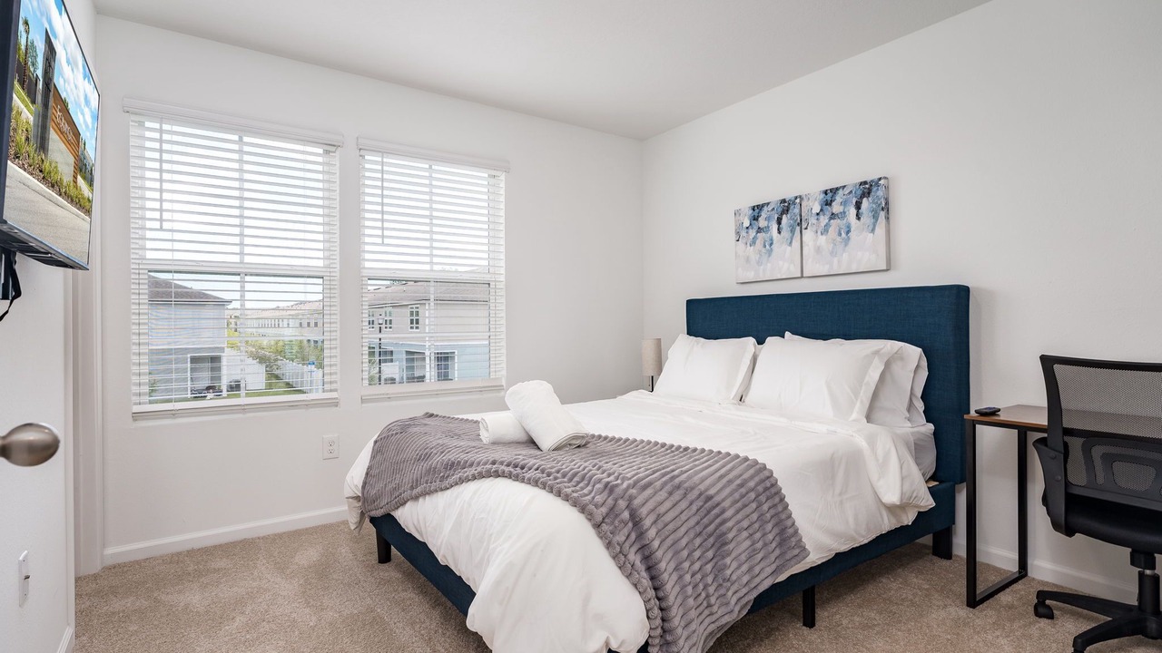 Photo of Bedroom in Baymeadows