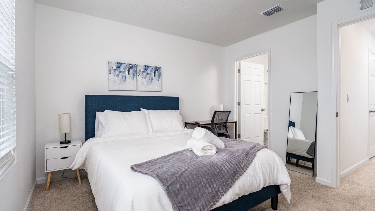 Photo of Bedroom in Baymeadows