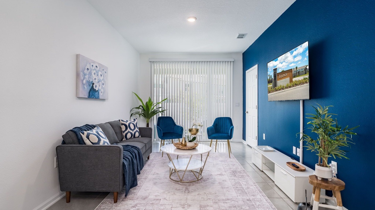 Photo of Livingroom in Baymeadows