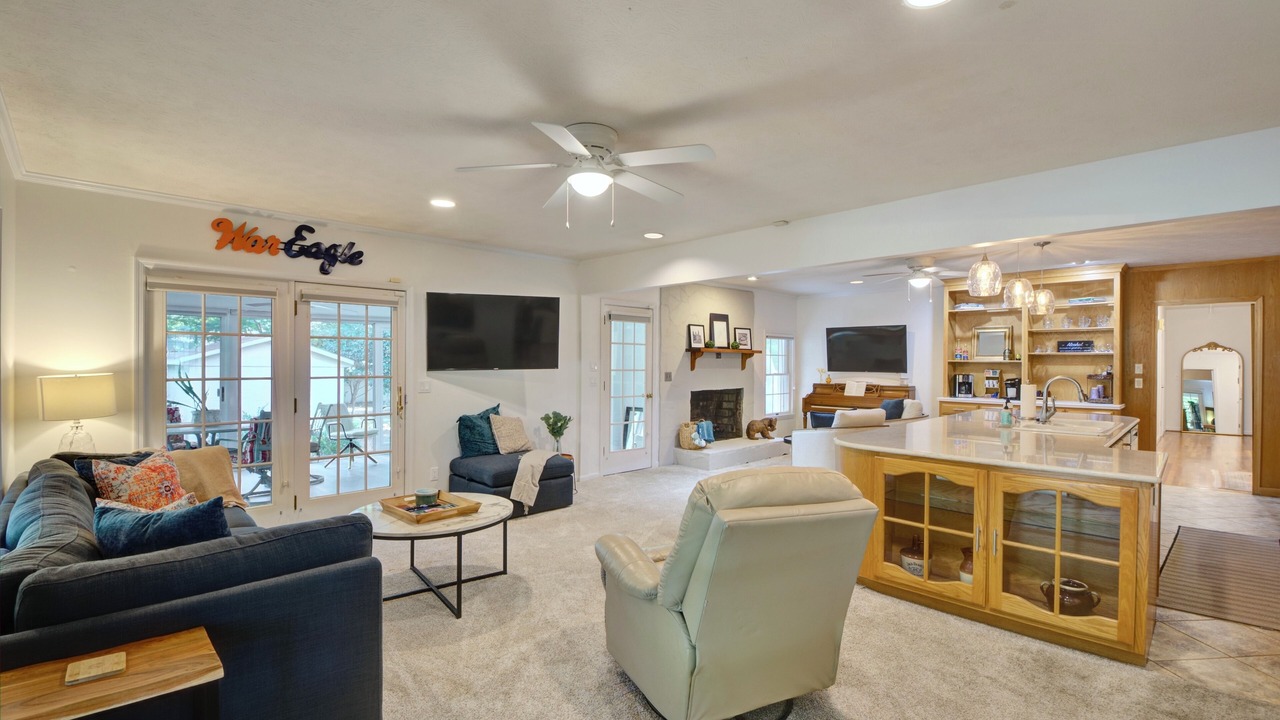 Photo of Livingroom in Grove Hill