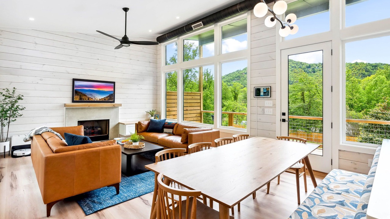 Photo of Livingroom in Clayton