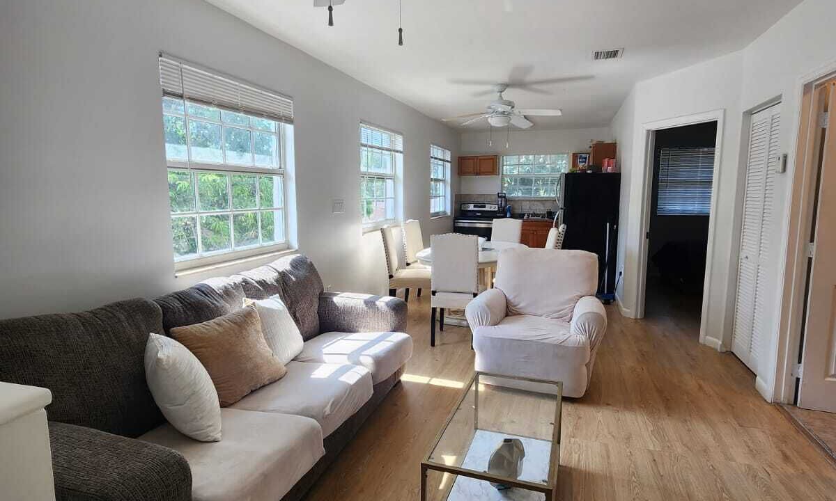 Photo of Livingroom in West Little River