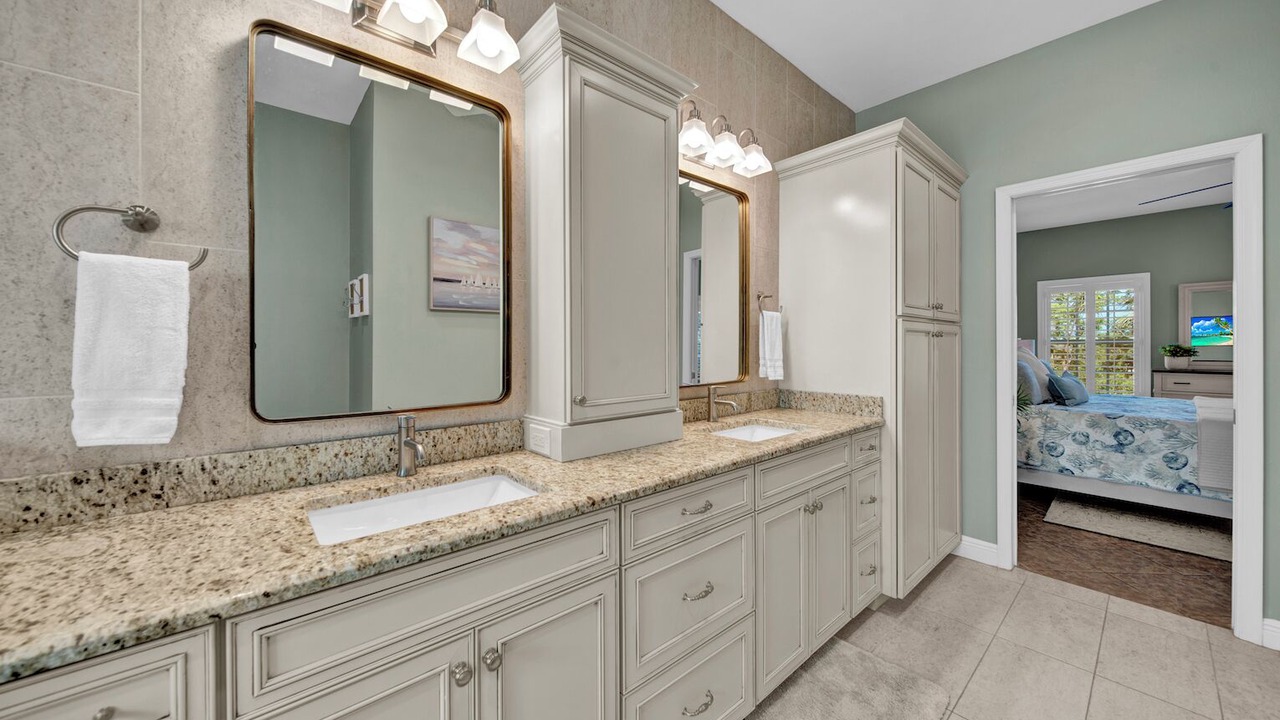 Photo of Bathroom in Beachview Country Club Estates