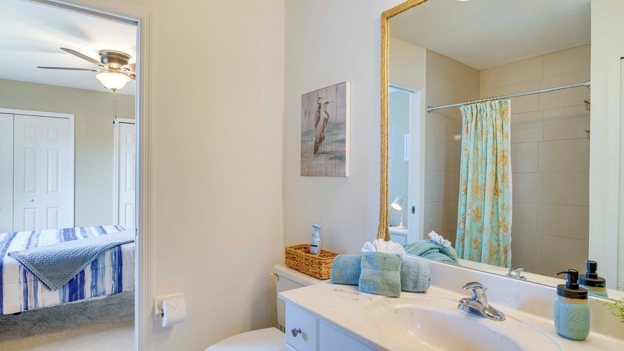 Photo of Bathroom in Mariner
