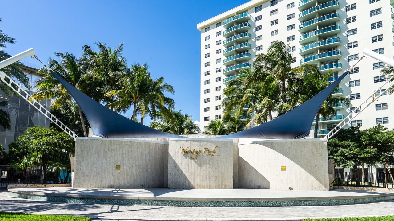 Photo of Outdoor in Golden Beach