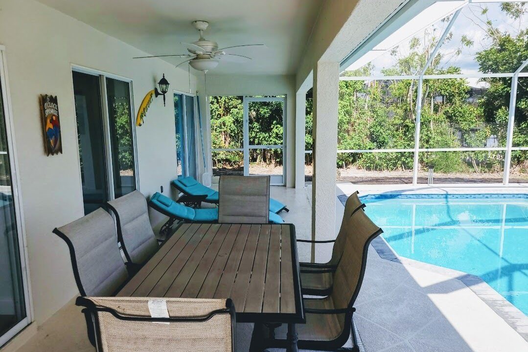 Photo of Outdoor in Pelican