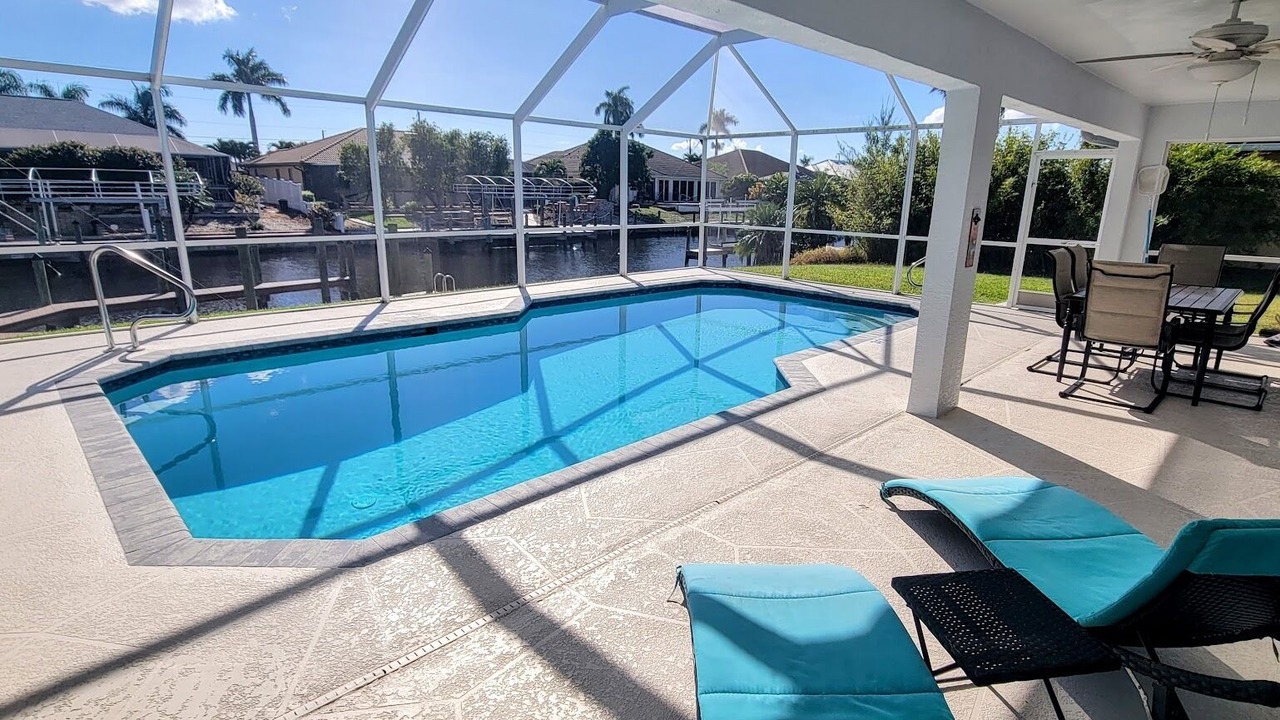 Photo of Outdoor in Pelican