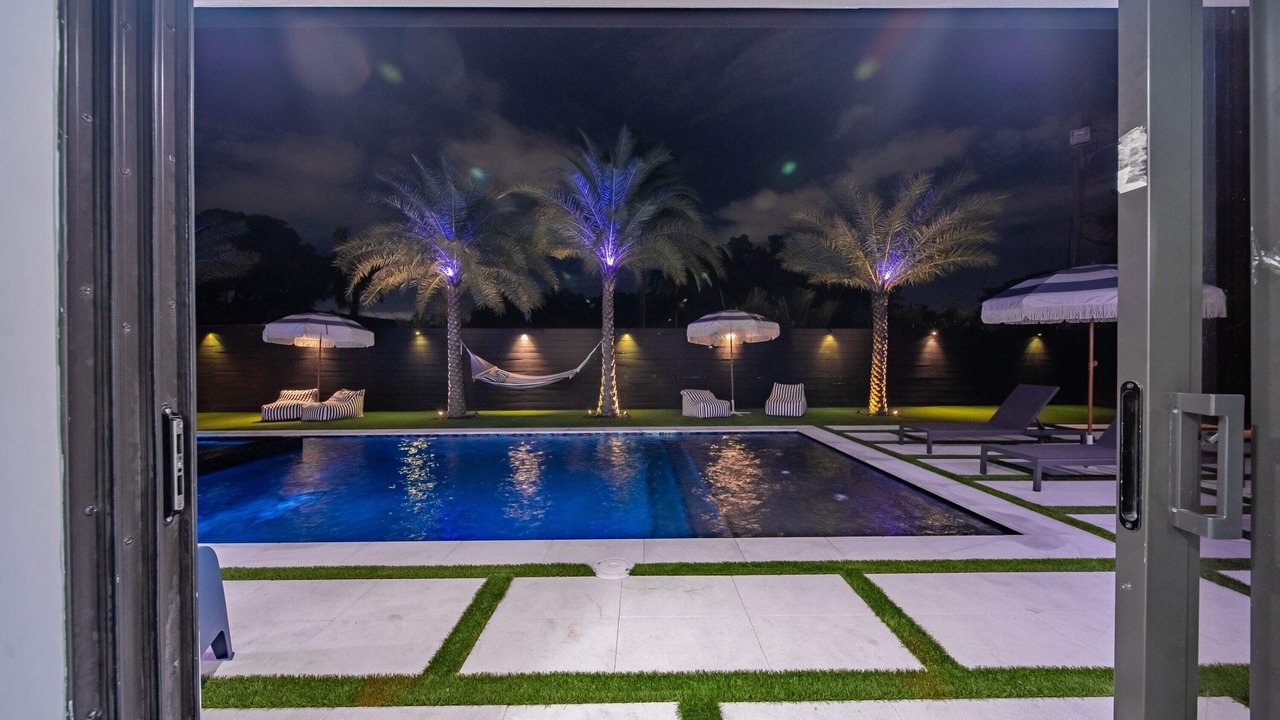 Photo of Outdoor in Golden Glades