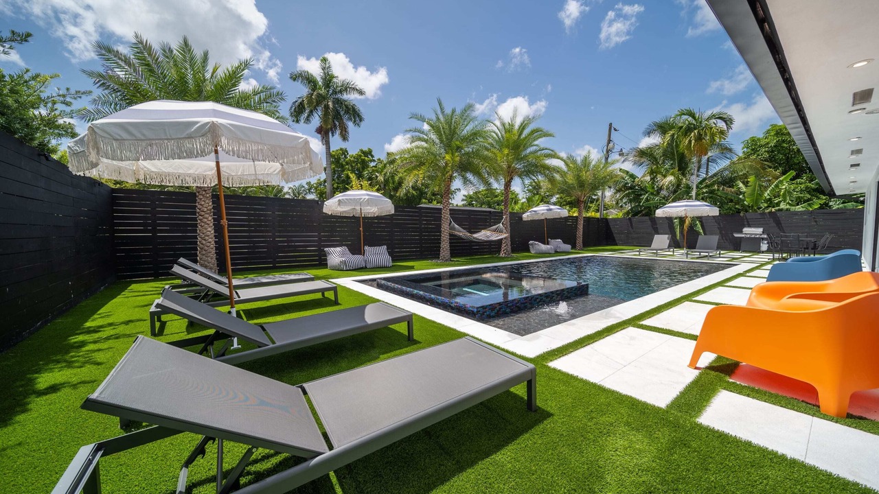 Photo of Outdoor in Golden Glades