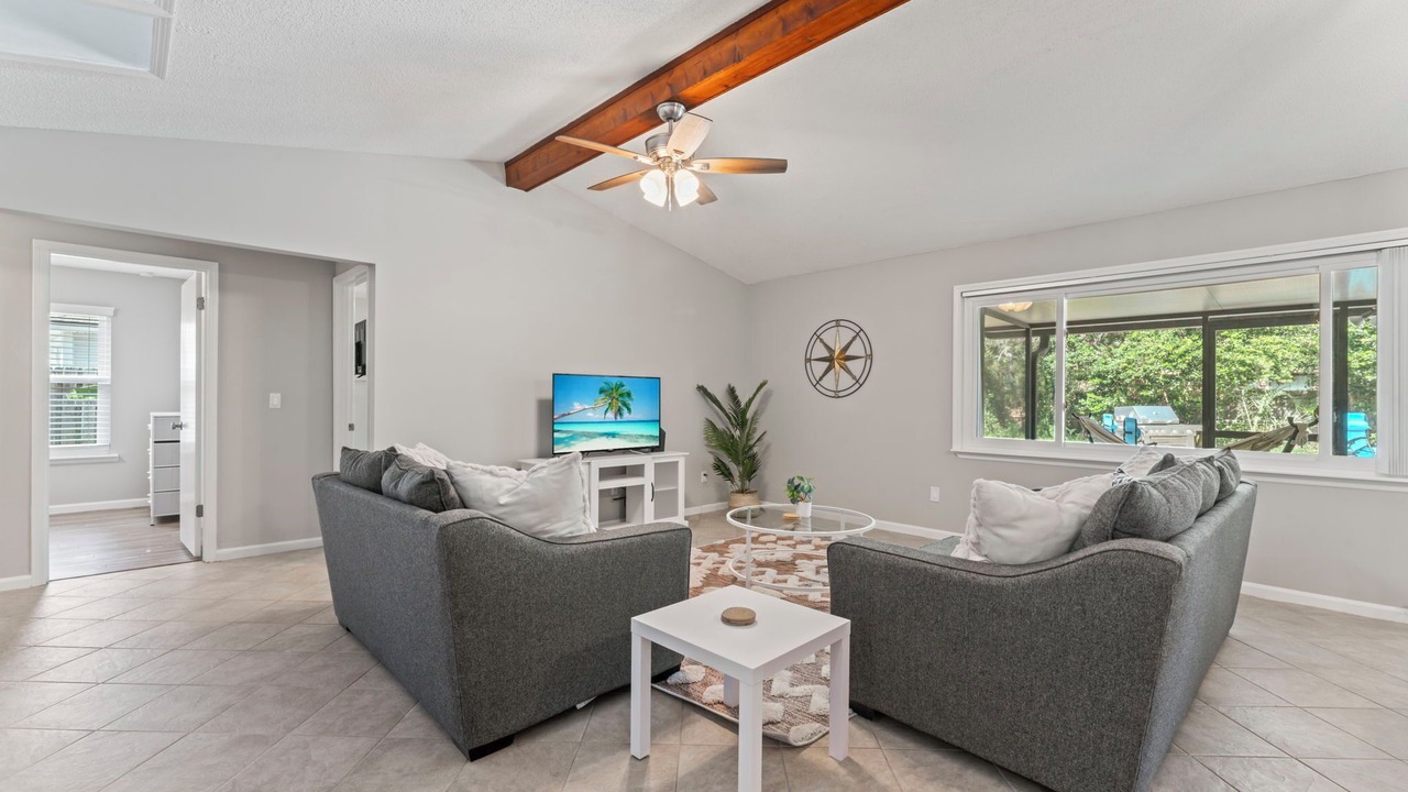 Photo of Livingroom in Sunbeam