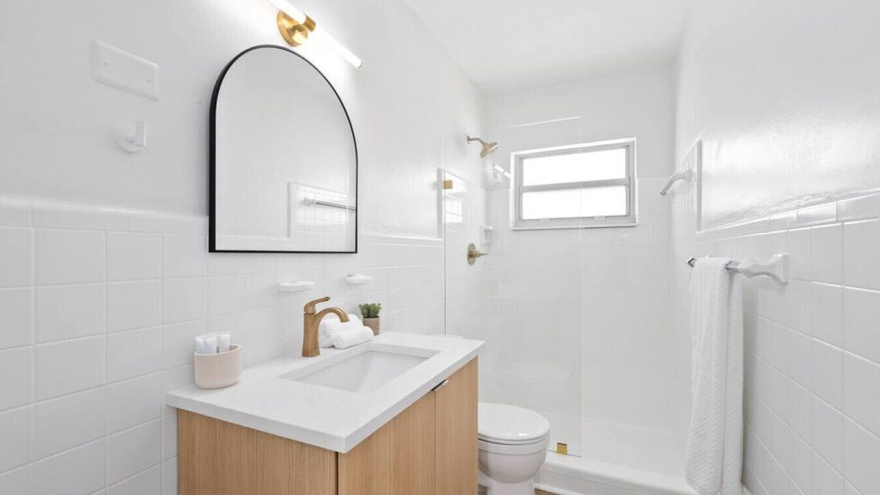 Photo of Bathroom in Parrot Cove