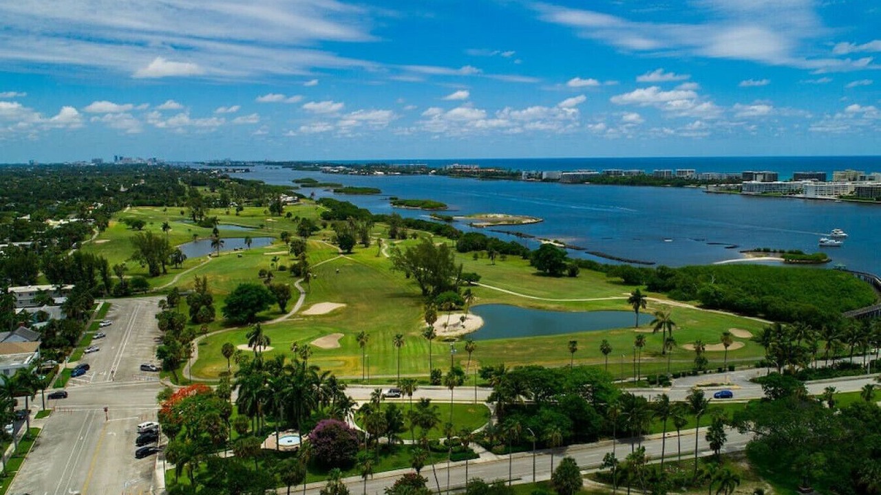 Photo of Outdoor in Parrot Cove