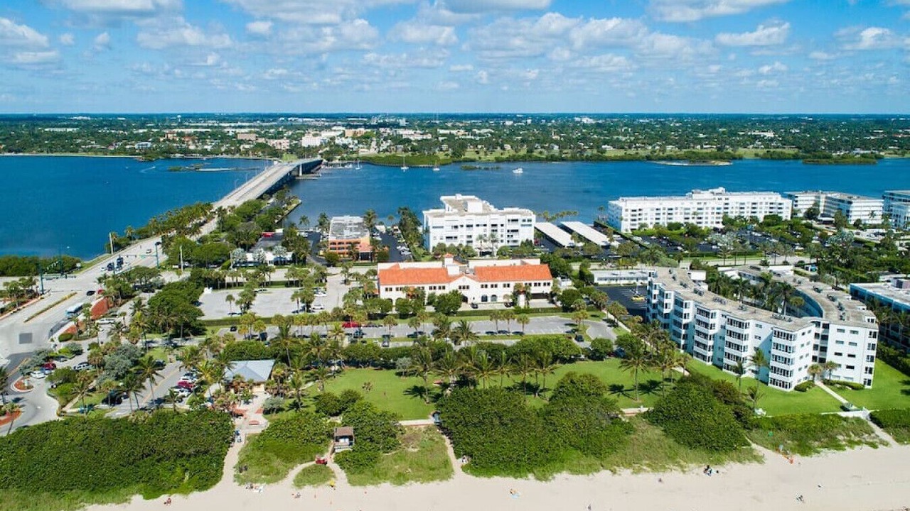 Photo of Outdoor in Parrot Cove