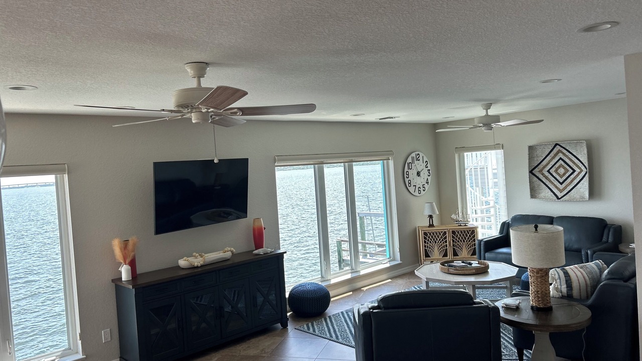 Photo of Livingroom in Nettles Island