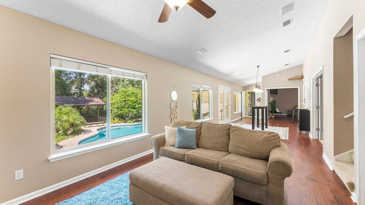 Photo of Livingroom in Southside