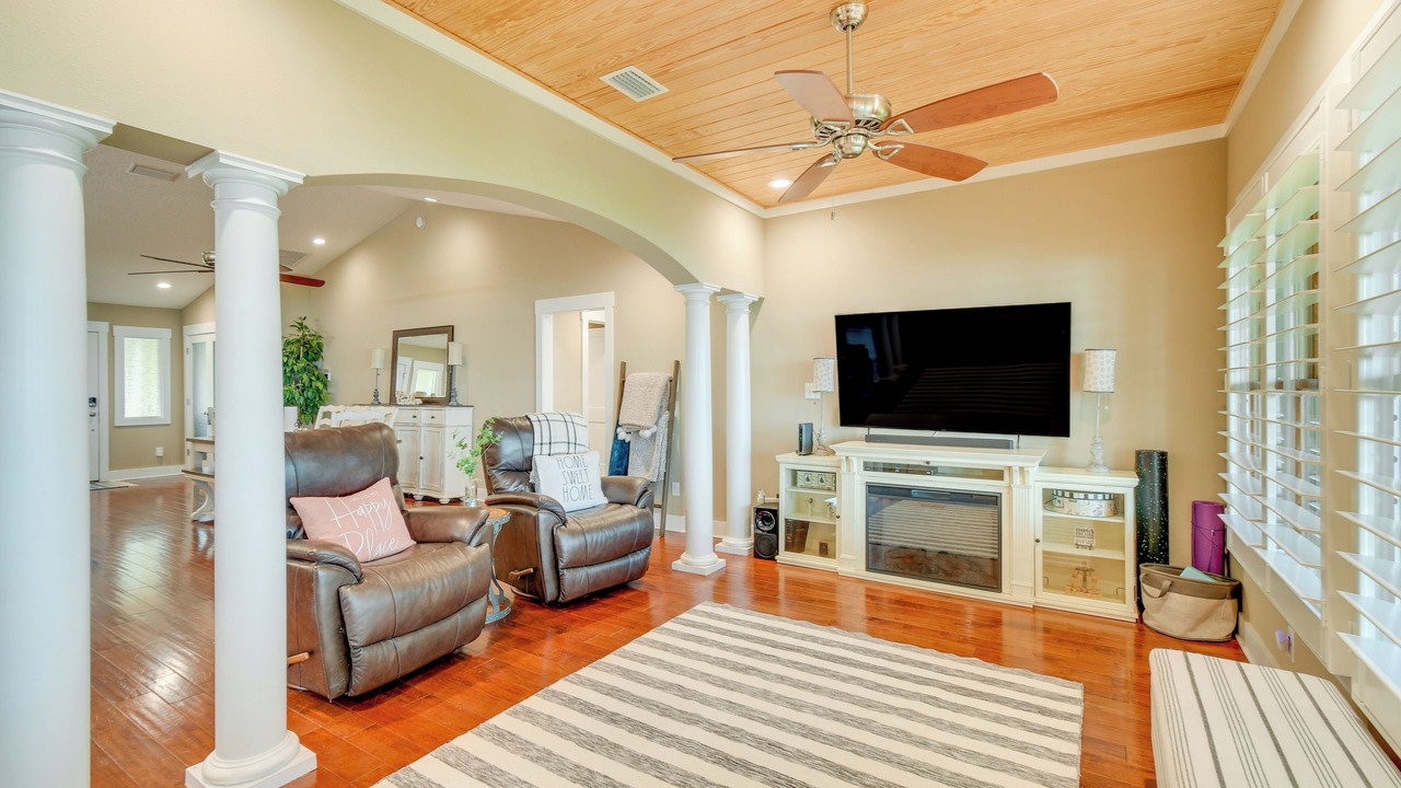 Photo of Livingroom in East Palatka