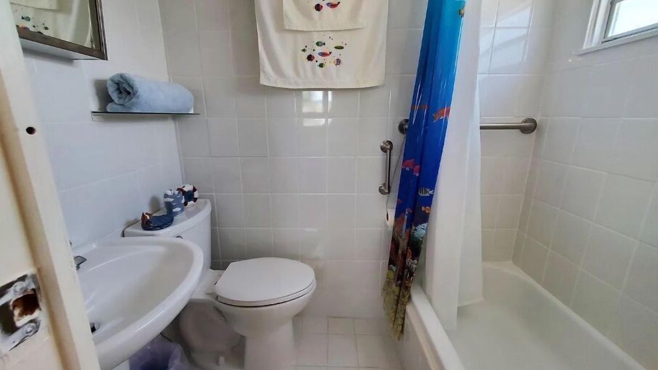 Photo of Bathroom in Tavernier