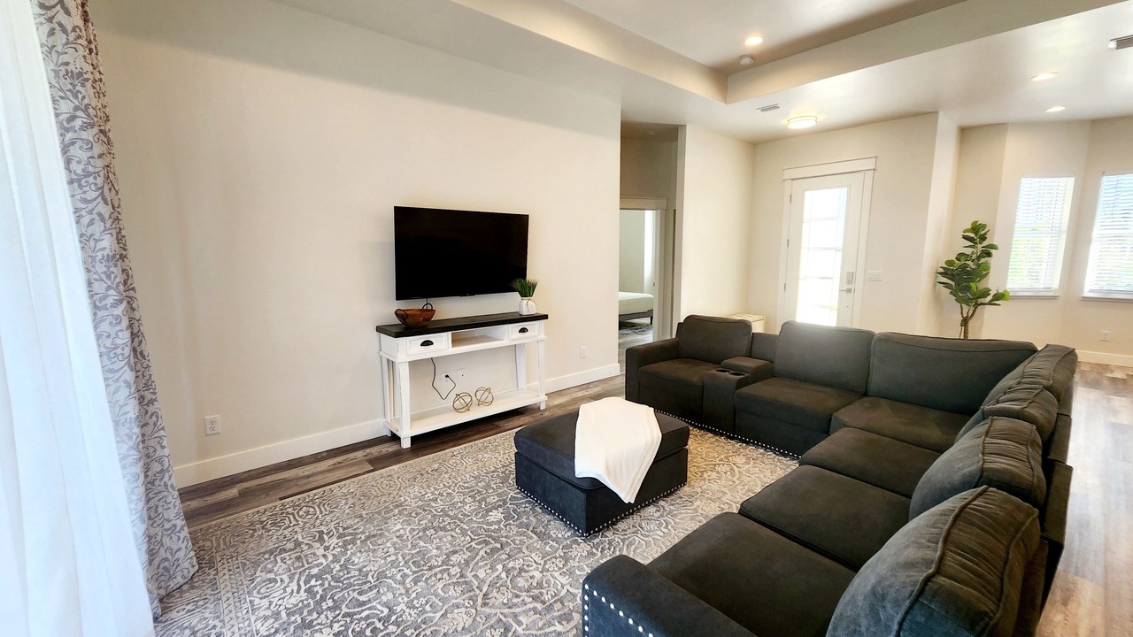 Photo of Livingroom in Gulf Cove