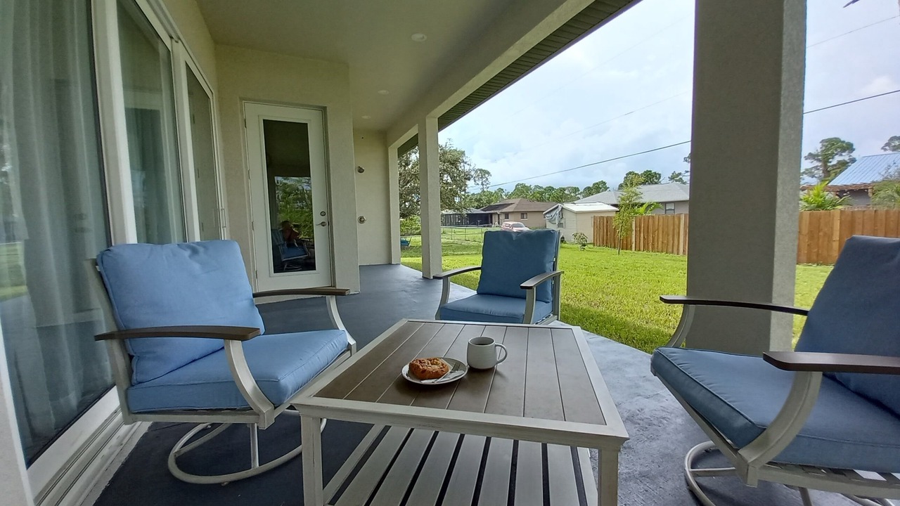 Photo of Patio Balcony in Gulf Cove