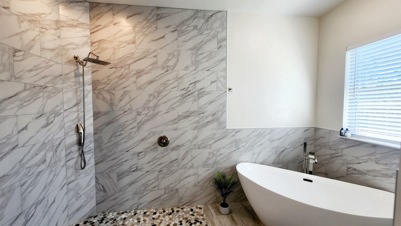 Photo of Bathroom in Gulf Cove