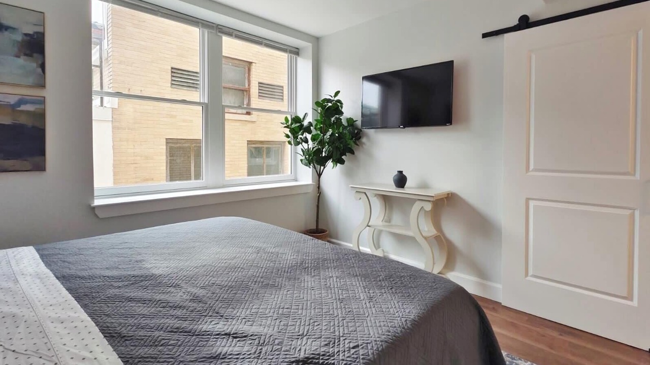 Photo of Bedroom in Downtown Jacksonville