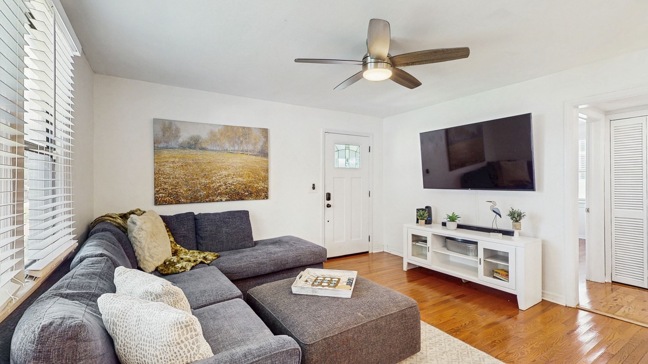 Photo of Livingroom in Riverside Heights