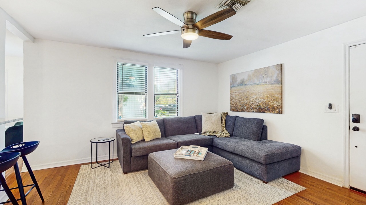 Photo of Livingroom in Riverside Heights