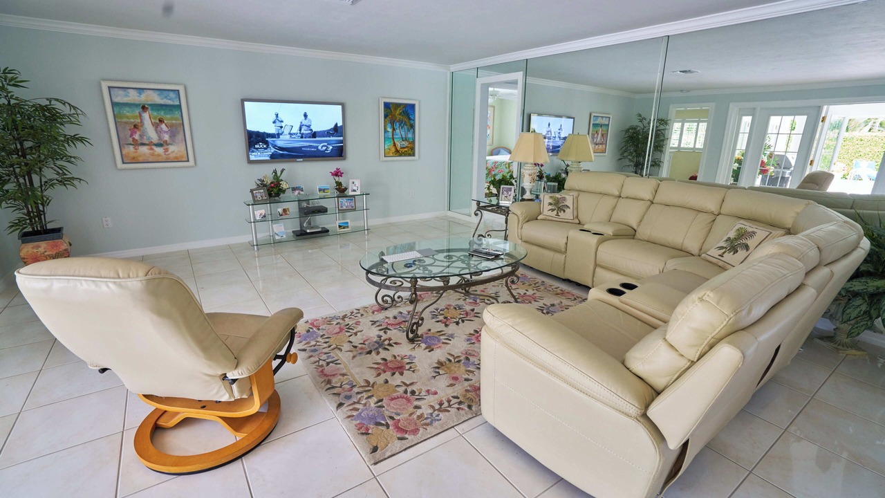 Photo of Livingroom in Moorings