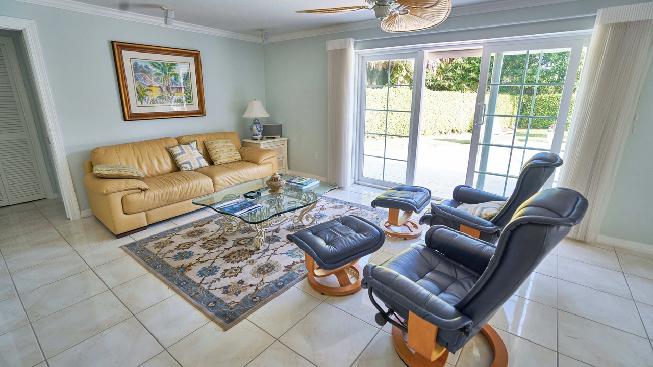 Photo of Livingroom in Moorings