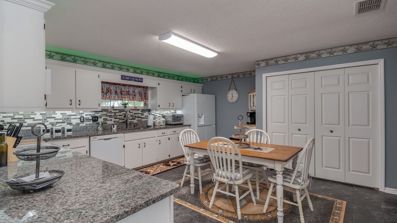 Photo of Kitchen in Citra