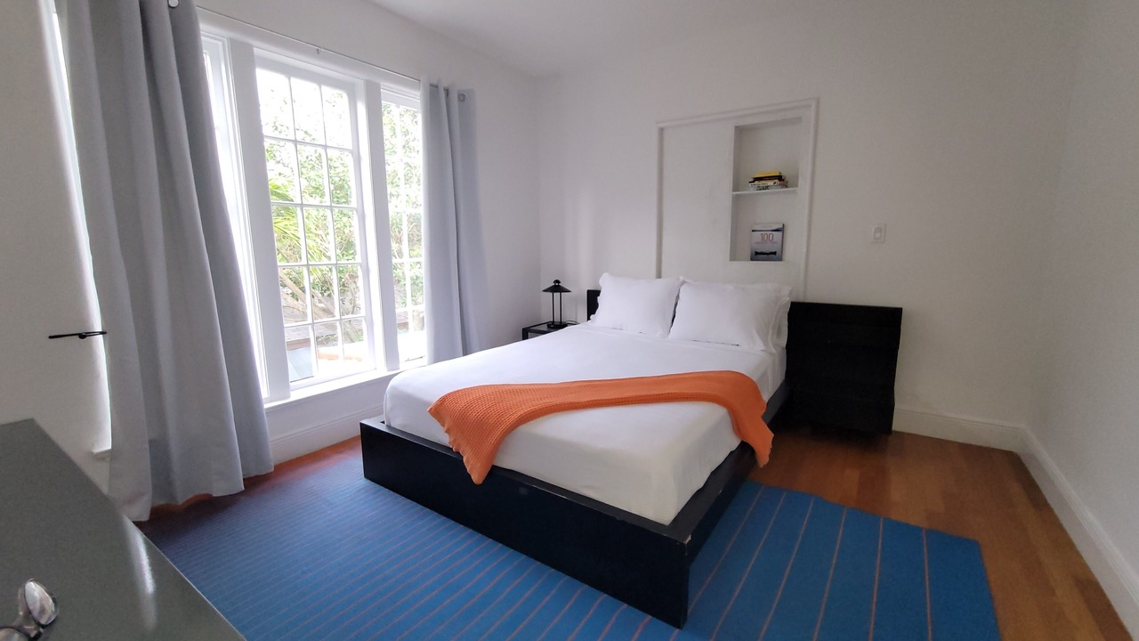 Photo of Bedroom in Ojus