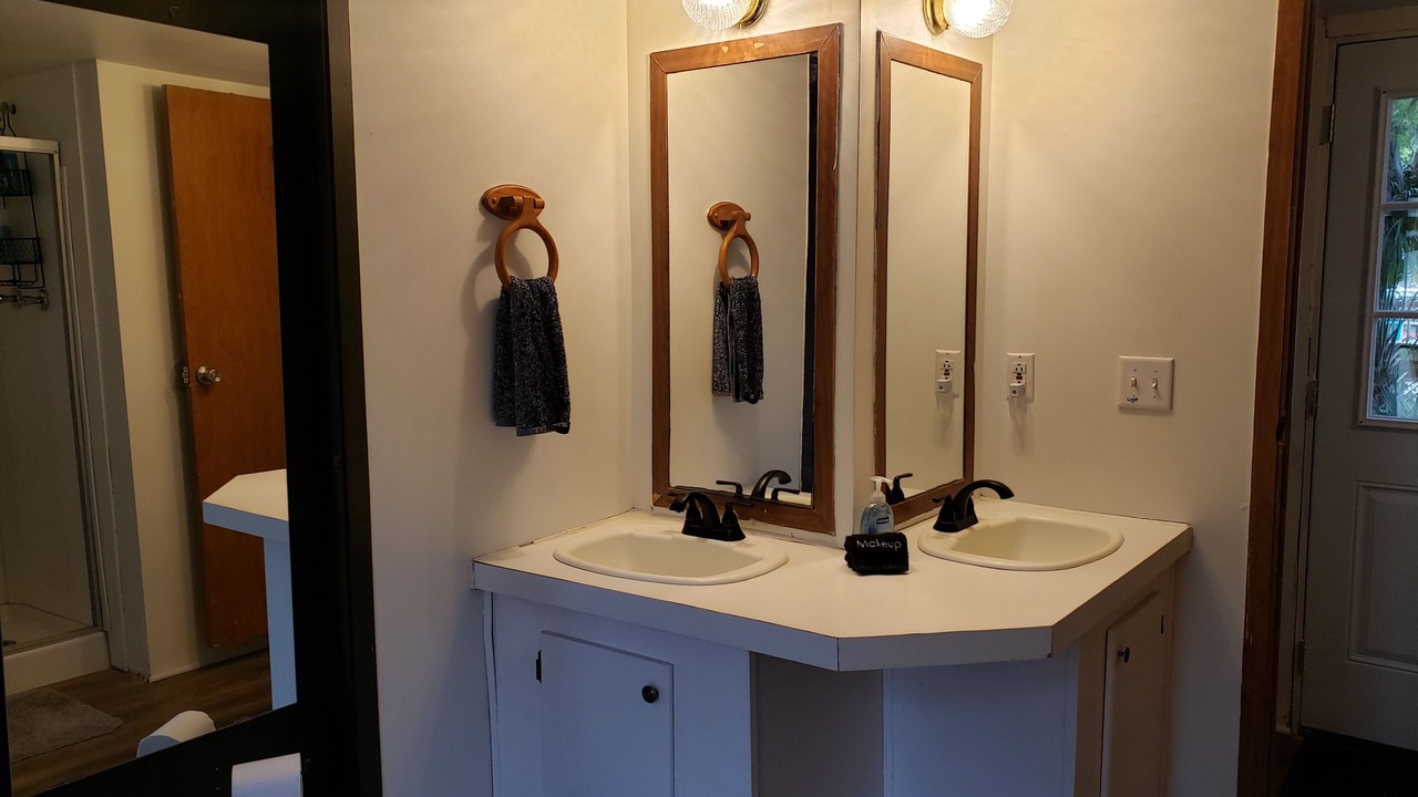 Photo of Bathroom in Crescent City