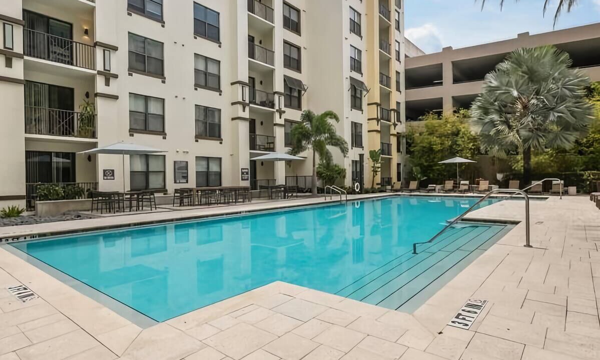 Photo of Outdoor in Carver City - Lincoln Gardens