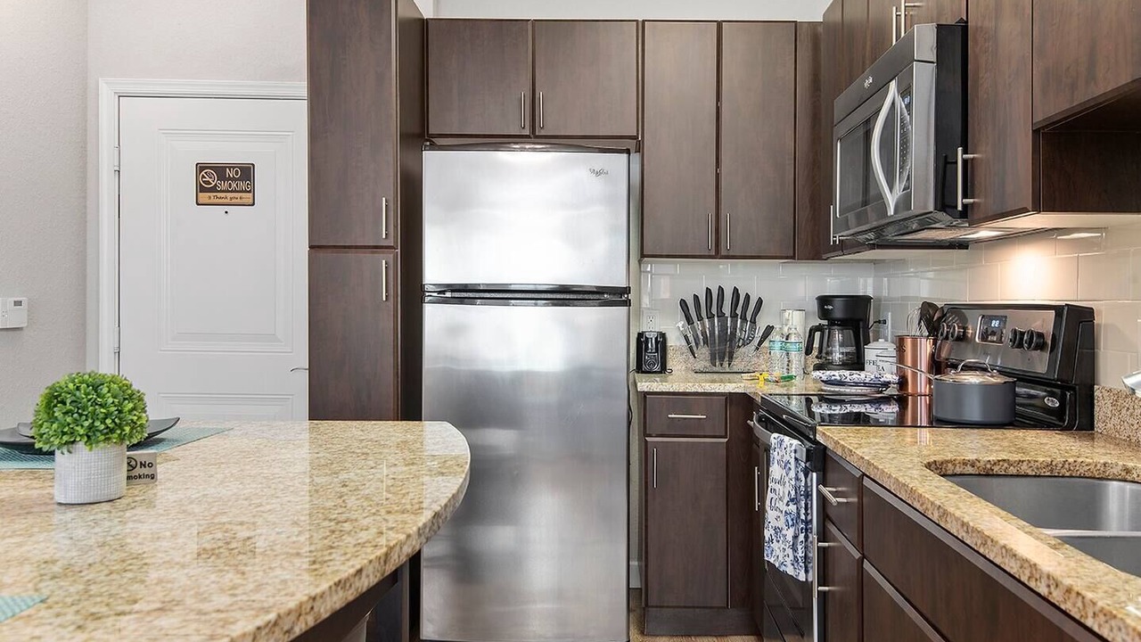 Photo of Kitchen in Carver City - Lincoln Gardens