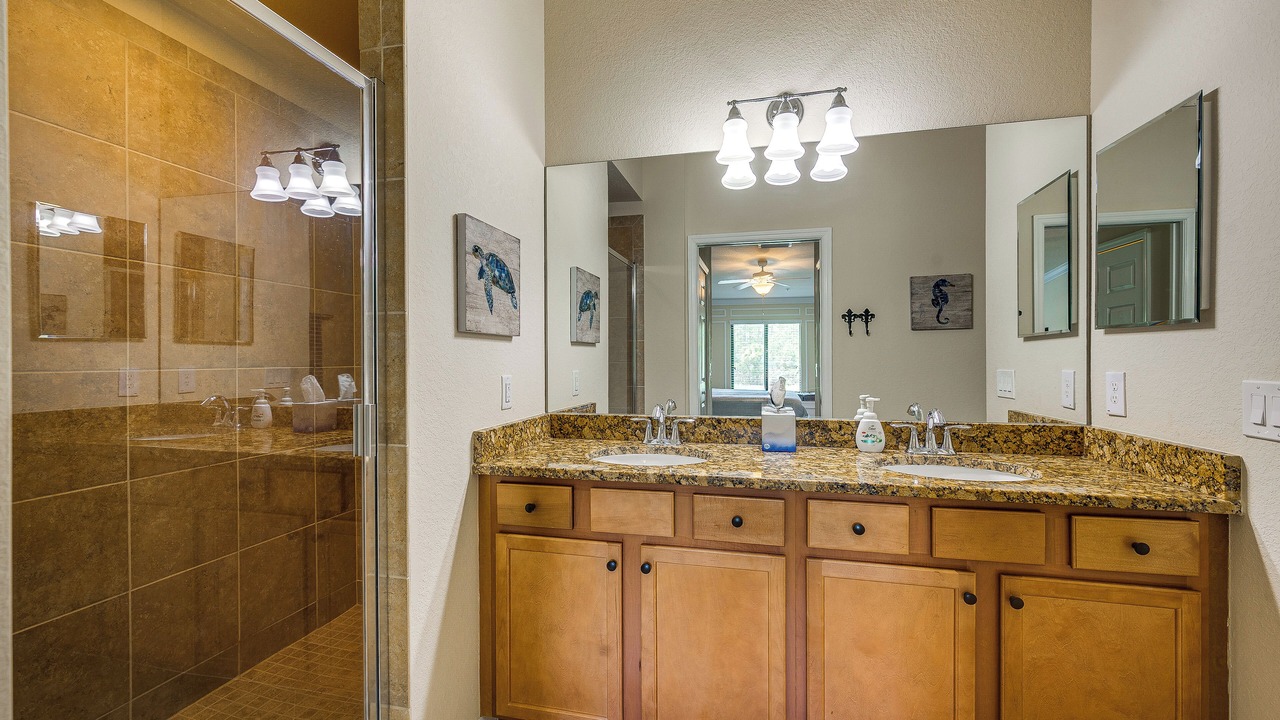 Photo of Bathroom in Naples