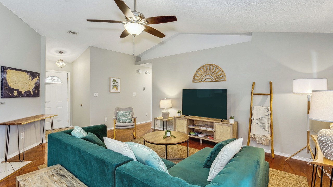Photo of Livingroom in Pensacola