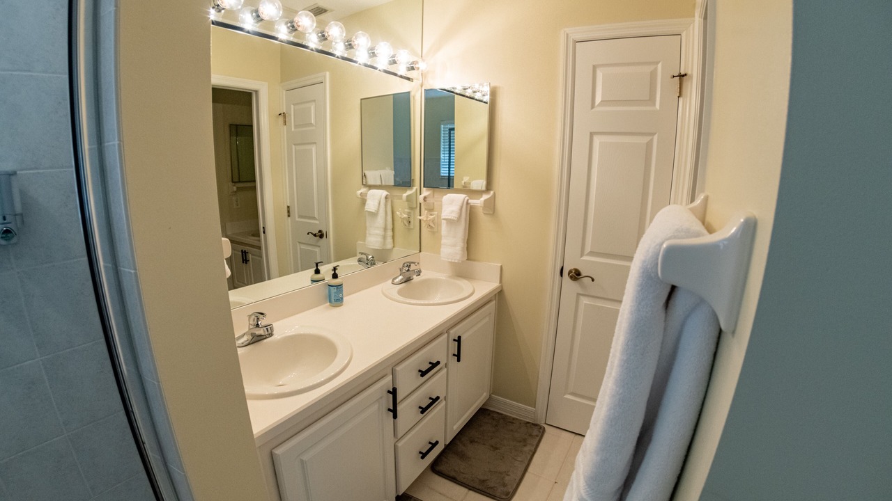 Photo of Bathroom in Inglis