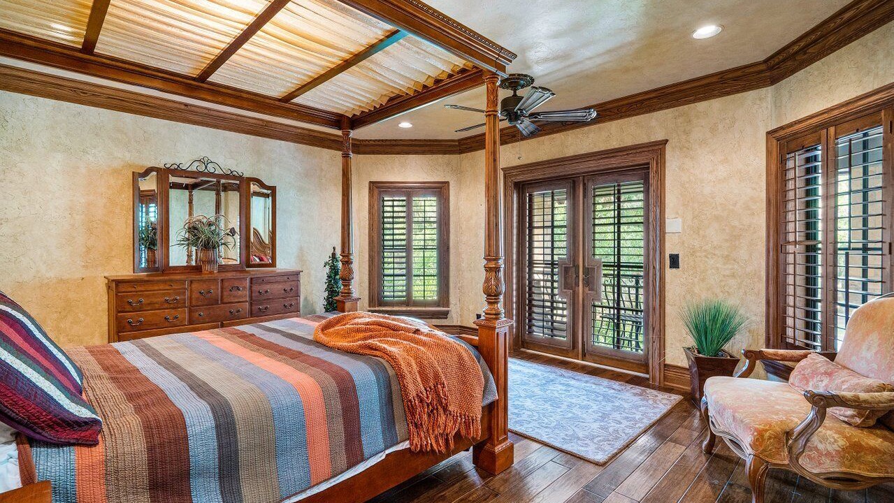 Photo of Bedroom in White City
