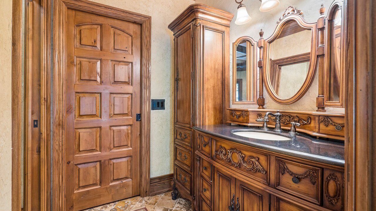 Photo of Bathroom in White City