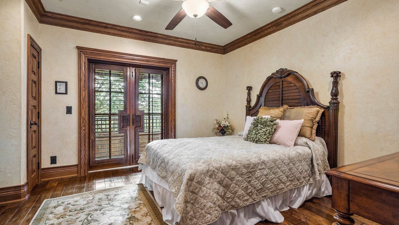 Photo of Bedroom in White City