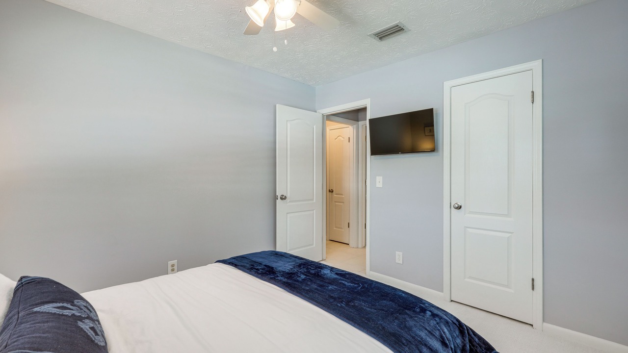 Photo of Bedroom in Dolphin's Cove