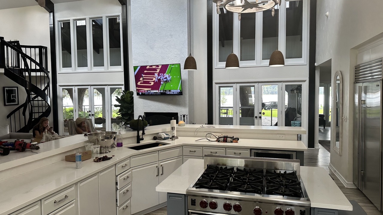 Photo of Kitchen in Lake Bradford -Cascade Lake