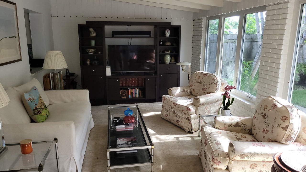 Photo of Bedroom in Poinsettia Heights