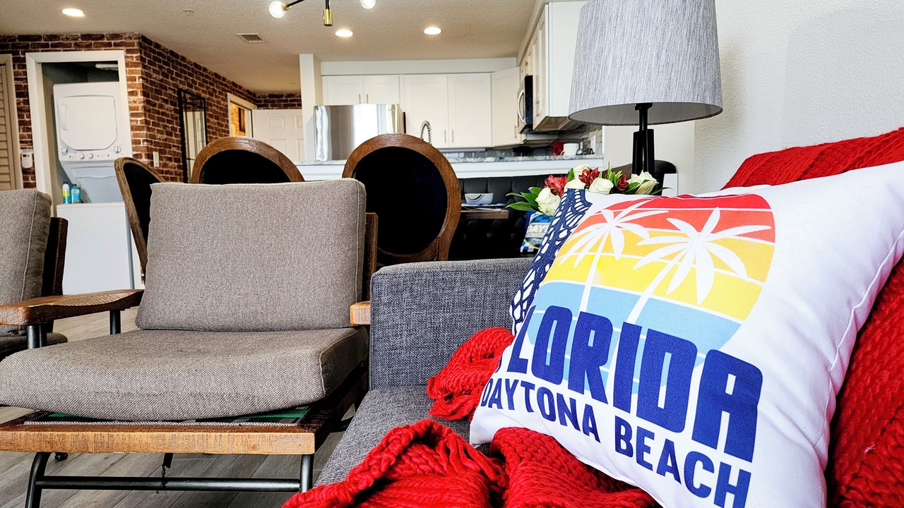 Photo of Livingroom in Daytona Beach