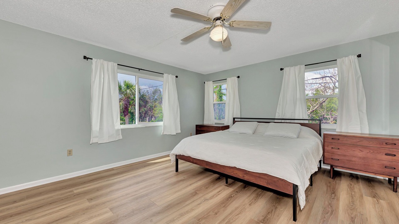 Photo of Bedroom in Englewood