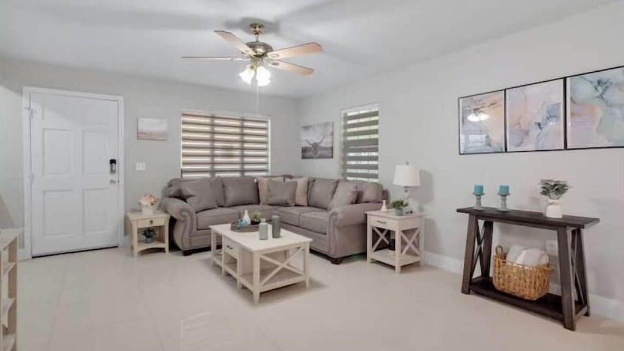 Photo of Livingroom in Tallahassee